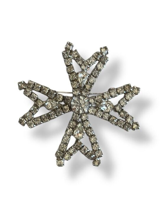 Vintage Jewelry - Vintage Weiss Maltese Cross Rhinestone Brooch Prong Set Silver Tone Metal Signed